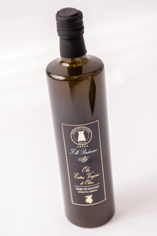 Extra virgin olive oil in a 0.5 liter bottle.